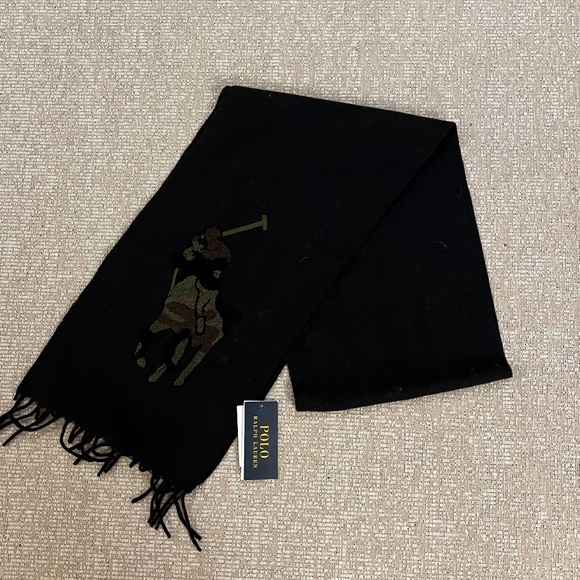 Ralph Lauren scarf - Picture 1 of 3